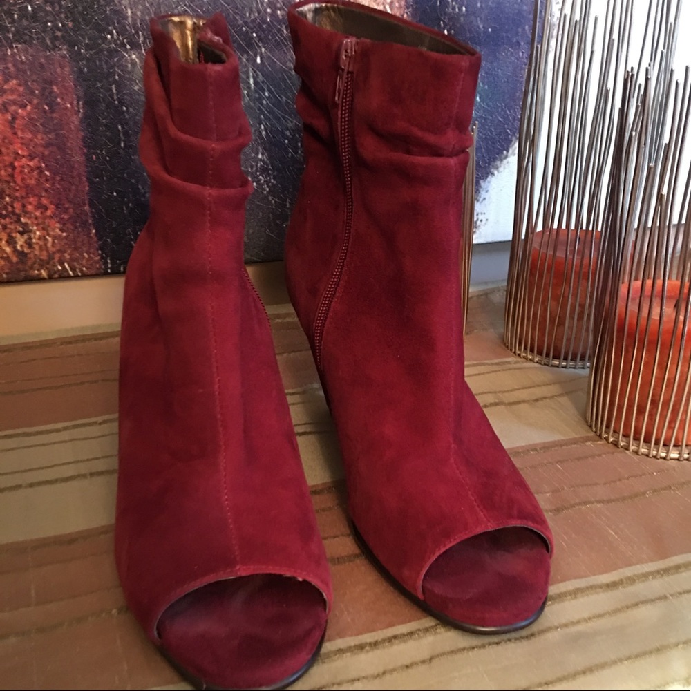 AEROSOLES Wedge Peep Toe Booties